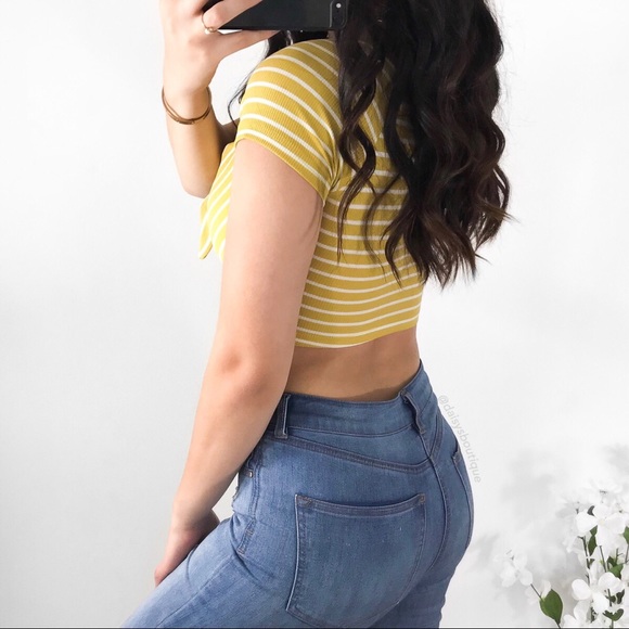 ❤️SALE❤️ mustard yellow striped knot crop top - Picture 4 of 4